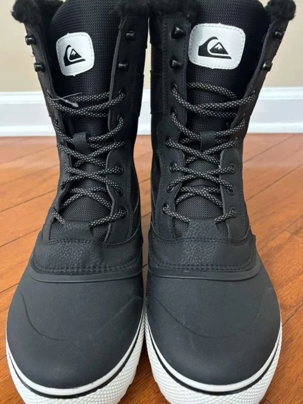 Quiksilver Mens Boots Sub Zero Hi Water Resistant Snow 3M Thinsulate RARE NEW!